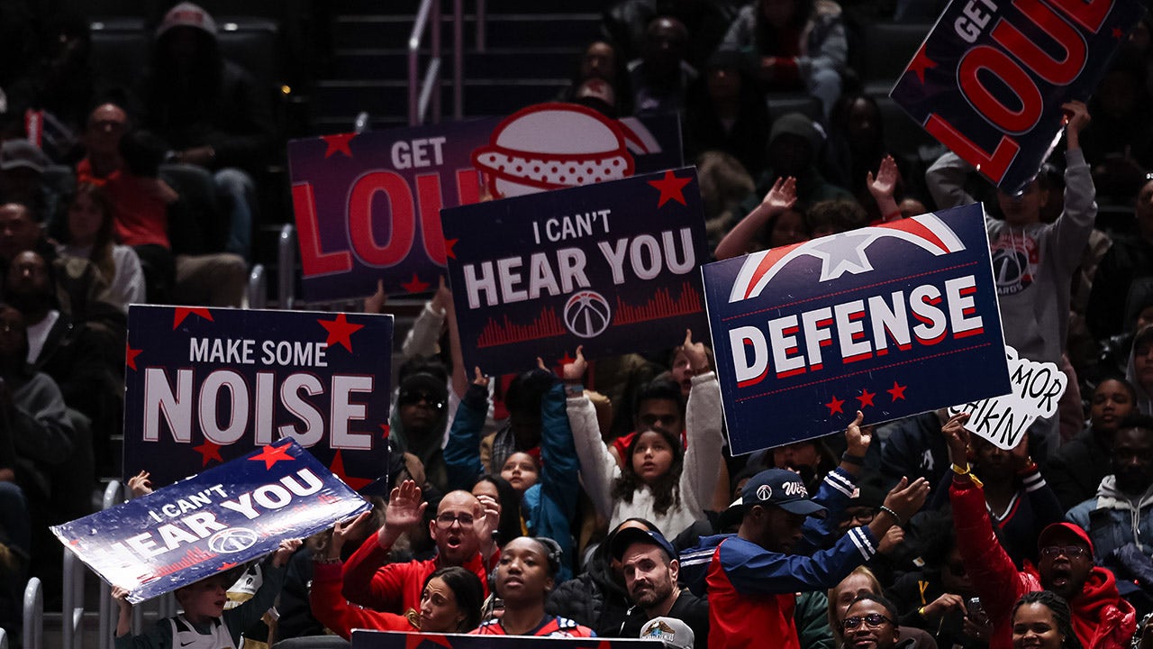Wizards apologize after fan backlash over half-court prank, say skit 'intended to celebrate' April Fools Day