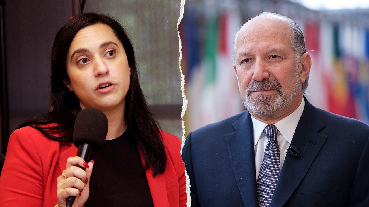 Democrat calls Howard Lutnick a 'pathological liar' after closed-door Epstein testimony