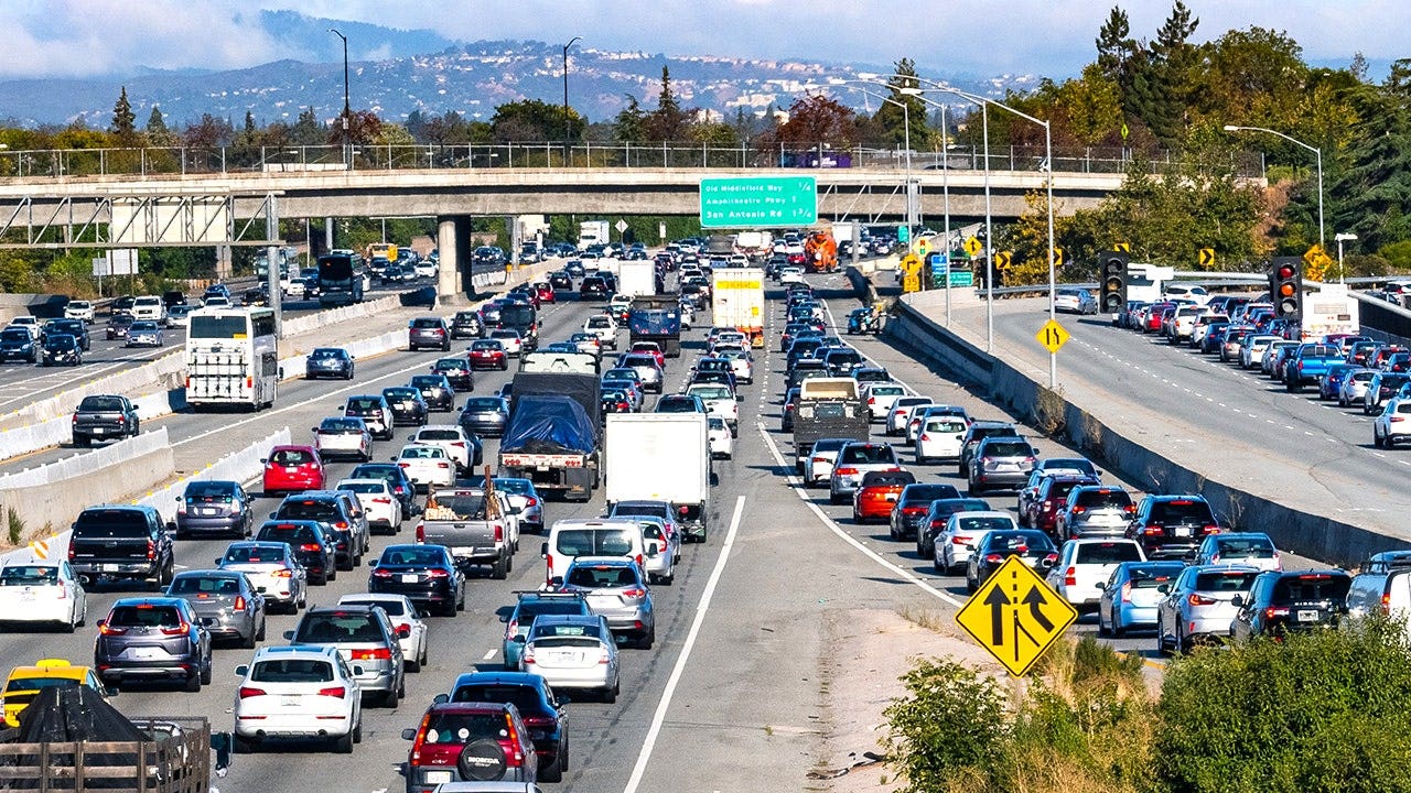 Record Memorial Day traffic expected as drivers warned about worst times to travel