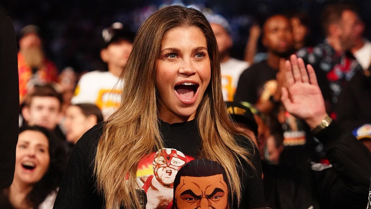 'Boy Meets World' star throws her name in ring to be Danhausen's mystery partner at WWE Backlash
