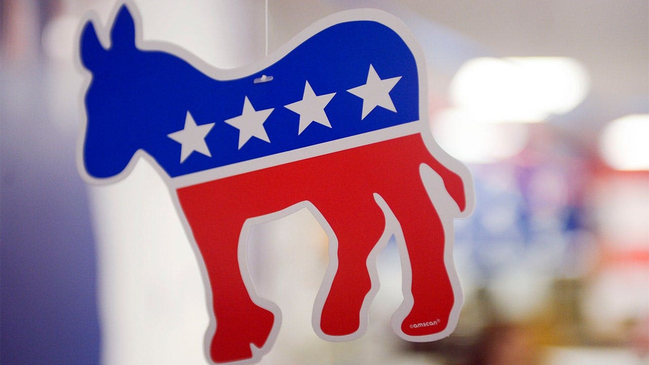 Democrats’ ‘pathetic groveling’ for fundraising bashed in New York Times column Democrats’ ‘pathetic groveling’ for fundraising bashed in New York Times column