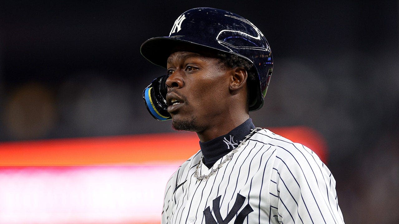 Yankees' Jazz Chisholm Jr clarifies he was not wearing AirPods in the field amid viral photos