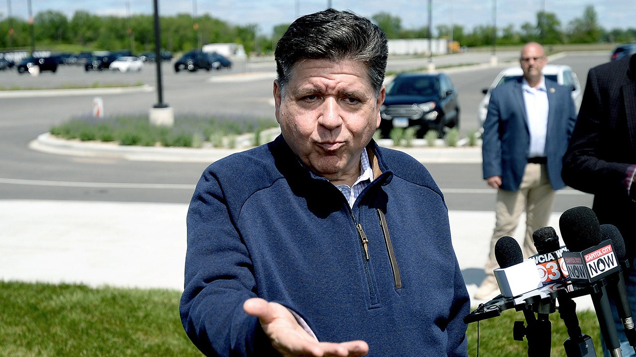 Civil liberty advocates sue blue state over ‘show your papers’ gun law Civil liberty advocates sue blue state over ‘show your papers’ gun law