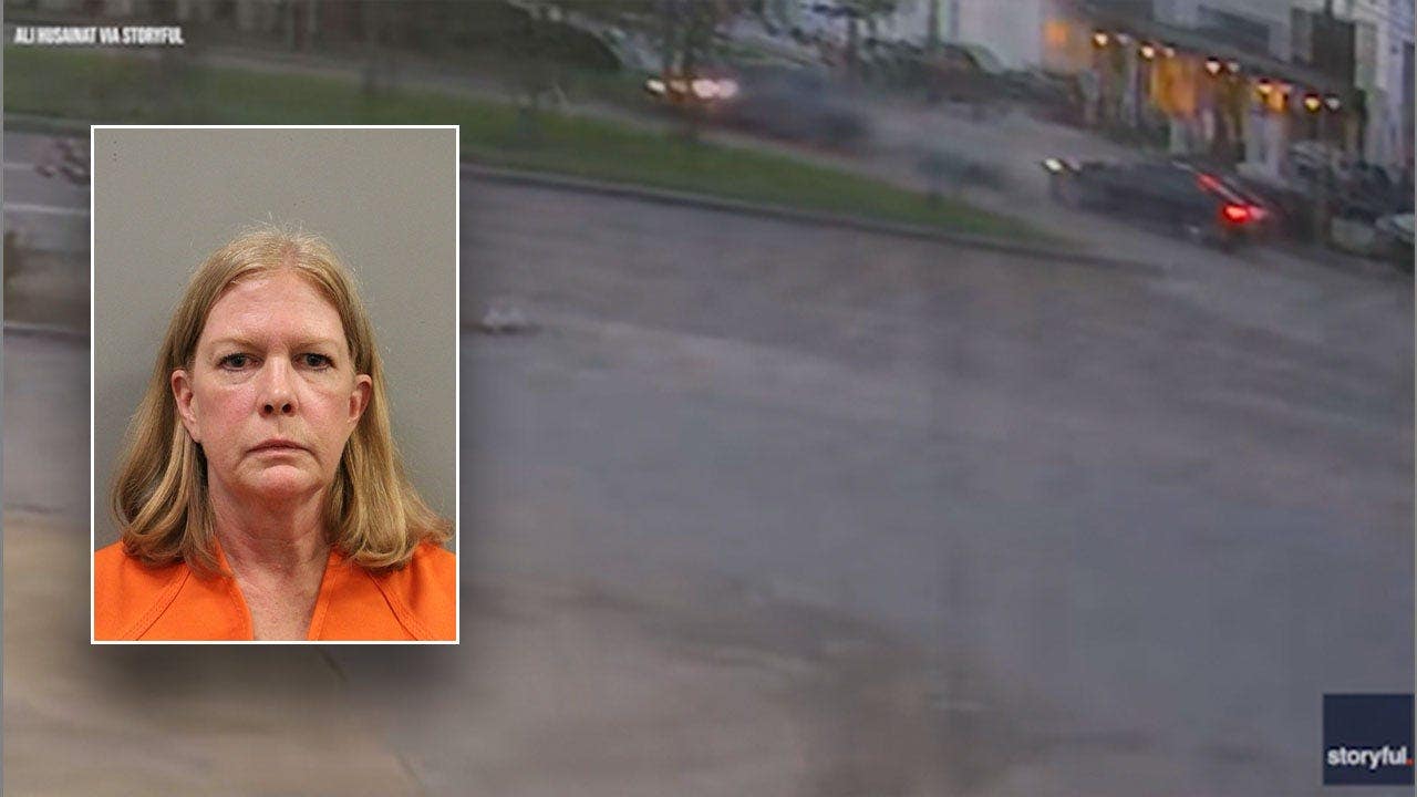 Former US attorney charged with felony hit-and-run after Houston crash, police say Former US attorney charged with felony hit-and-run after Houston crash, police say