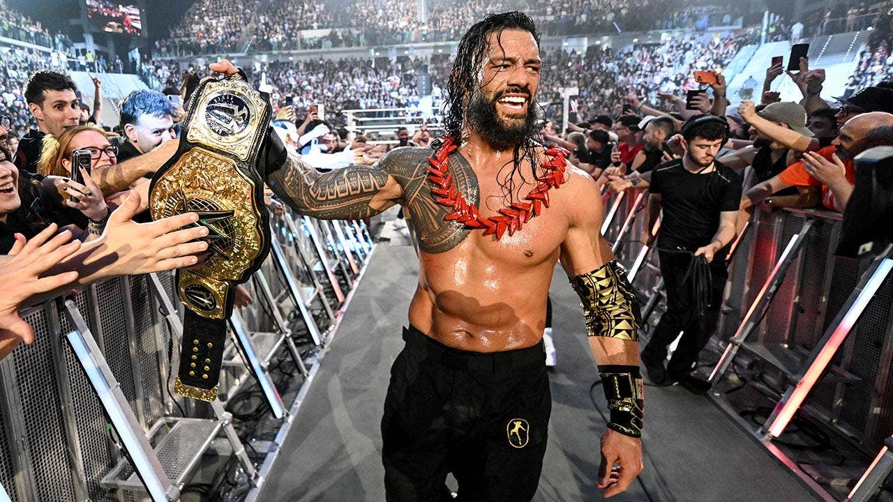 Roman Reigns retains World Heavyweight Championship over Jacob Fatu at WWE Clash in Italy