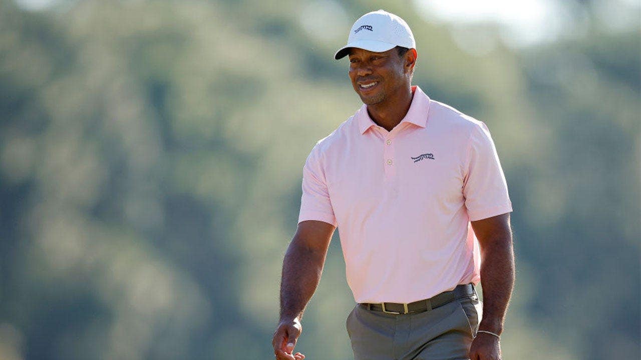 Tiger Woods breaks silence with Memorial Day tribute to his late father Tiger Woods breaks silence with Memorial Day tribute to his late father