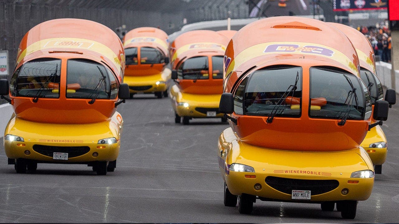 For the second straight year, Wienie 500 electrifies a hungry nation as Indy 500 appetizer