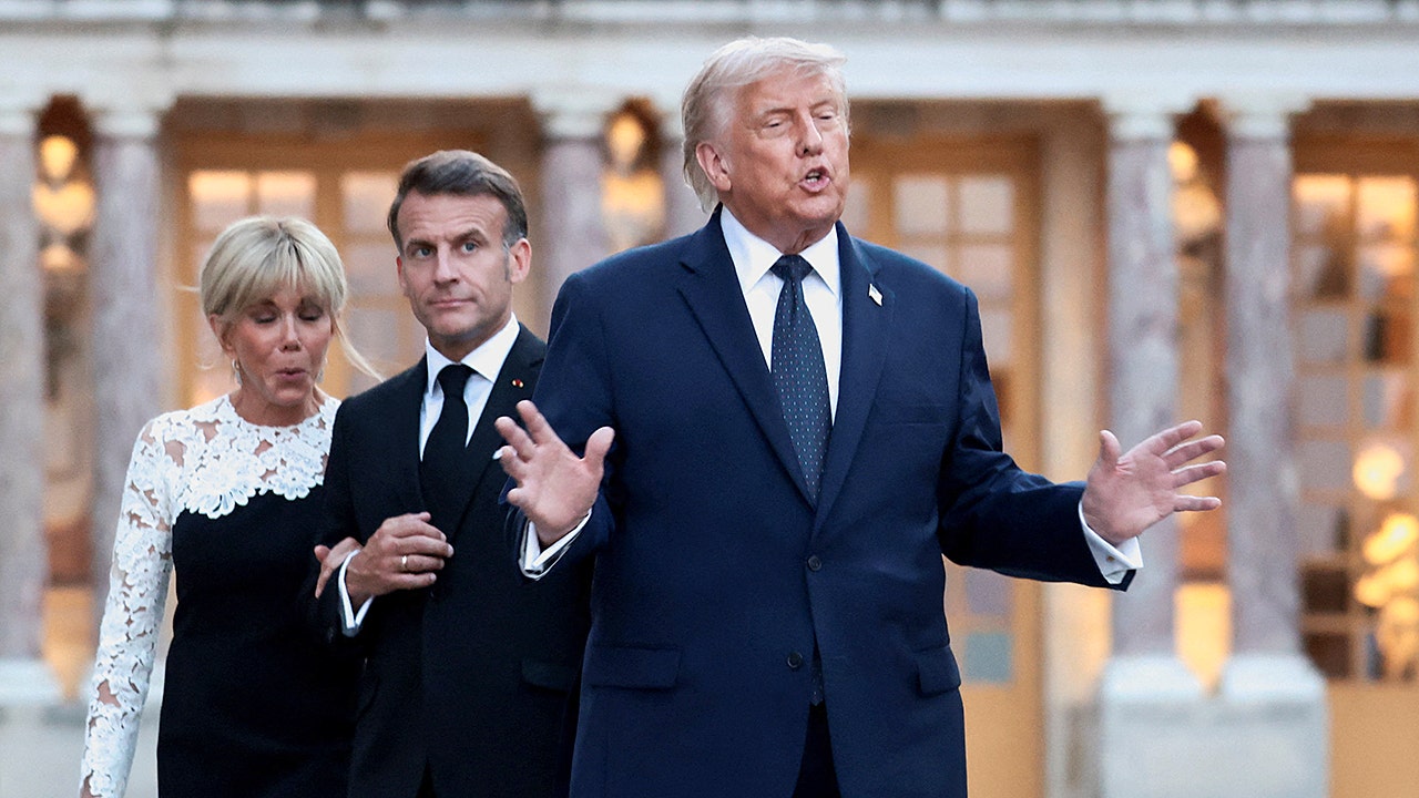 Trump personally signs Iran deal in major diplomatic breakthrough and more top headlines Trump personally signs Iran deal in major diplomatic breakthrough and more top headlines