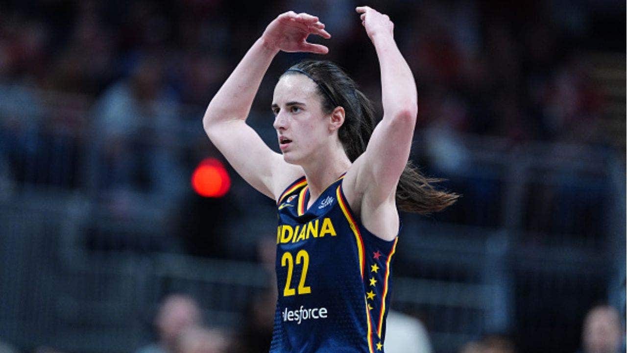 Caitlin Clark scores 24 to lead Indiana as DeWanna Bonner clashes with Fever stars in wild fourth quarter Caitlin Clark scores 24 to lead Indiana as DeWanna Bonner clashes with Fever stars in wild fourth quarter