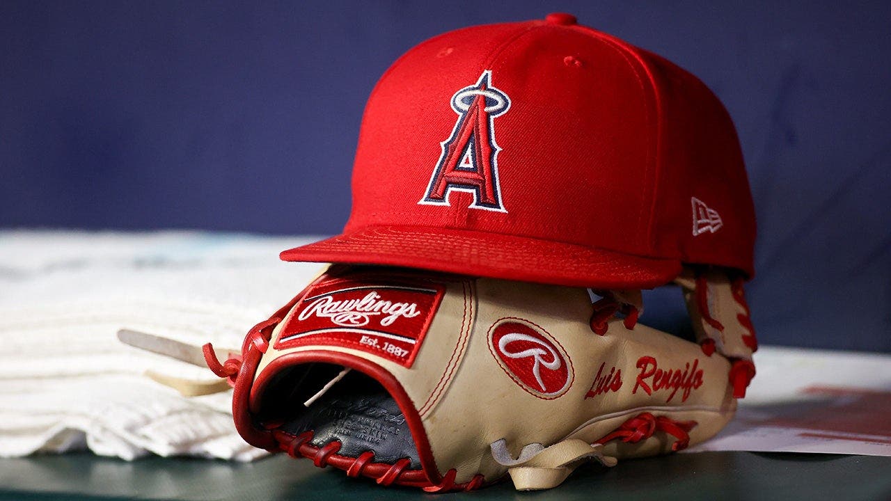 17-year-old MLB prospect swipes eight bases in minor league game 17-year-old MLB prospect swipes eight bases in minor league game