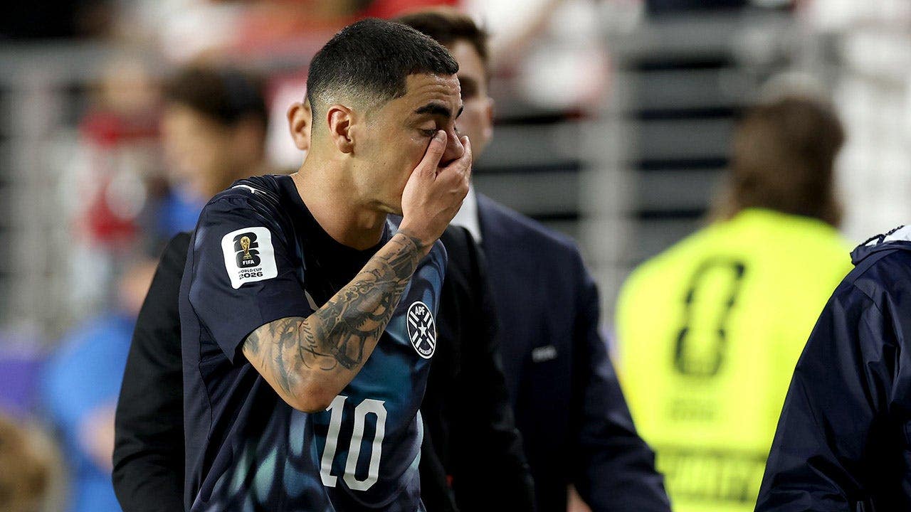 Paraguay’s Miguel Almiron becomes first player ejected under FIFA’s new mouth-covering rule at World Cup Paraguay’s Miguel Almiron becomes first player ejected under FIFA’s new mouth-covering rule at World Cup