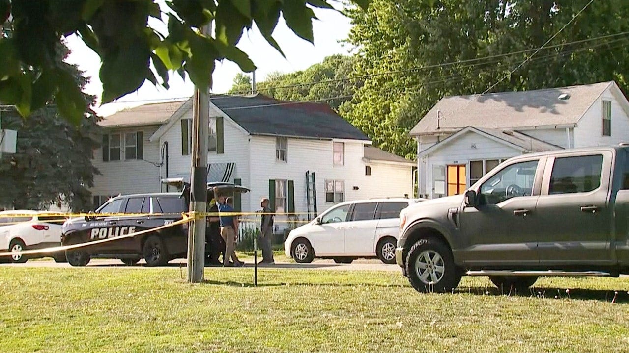 Iowa man kills 6 family members before dying by suicide, police say Iowa man kills 6 family members before dying by suicide, police say