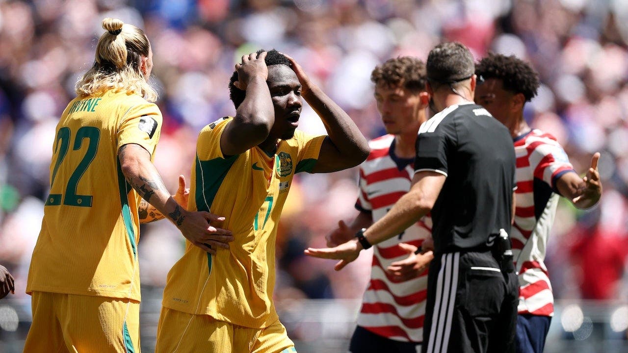 Australia star, coaches blast referee after 2-0 World Cup loss to USA