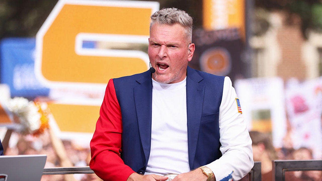 Pat McAfee wages war on Omaha’s famous Jell-o shot bar after crew gets cold reception at College World Series Pat McAfee wages war on Omaha’s famous Jell-o shot bar after crew gets cold reception at College World Series
