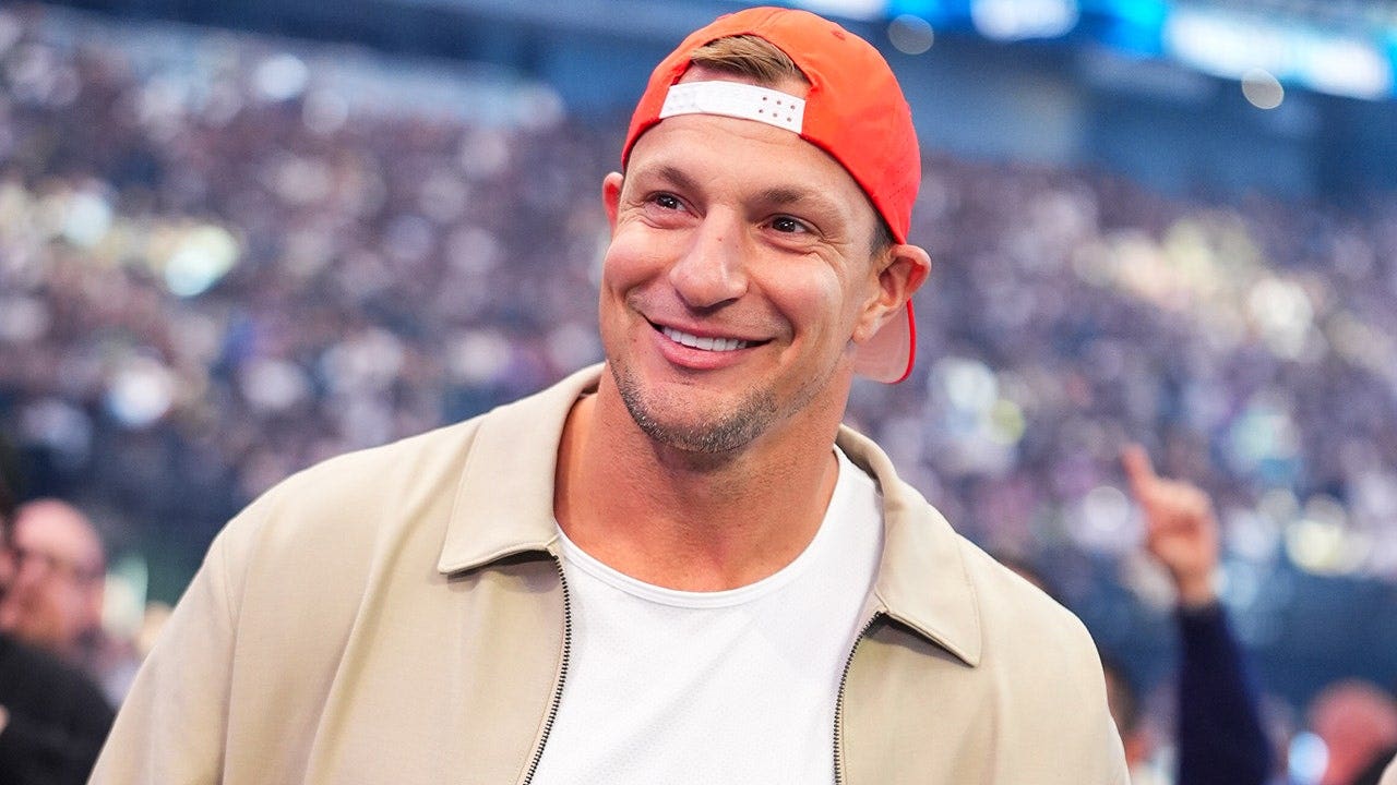 Rob Gronkowski is 'Team USA all the way' despite being a soccer novice ahead of 2026 FIFA World Cup