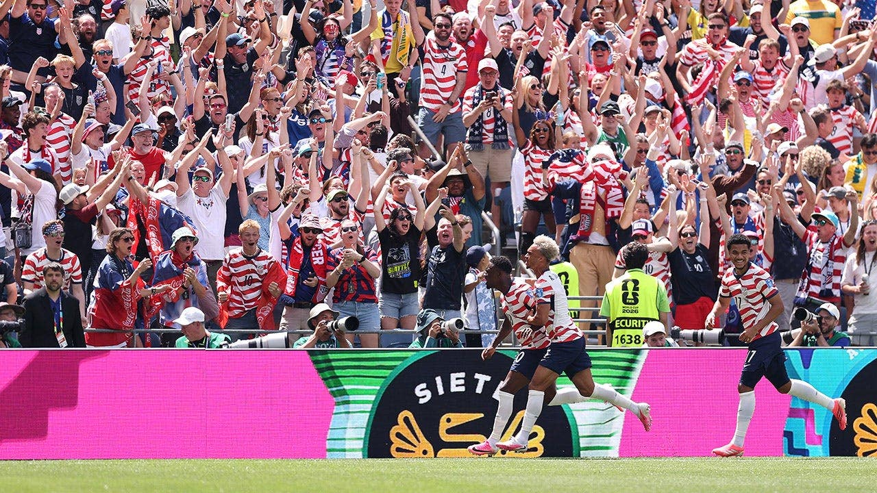 USA clinches first place in World Cup group after Paraguay's win over Turkey seals favorable bracket path