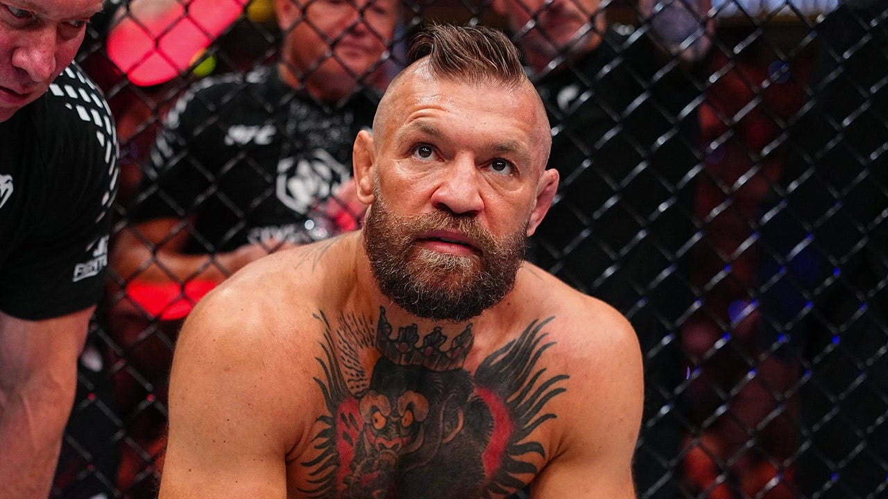 Joe Rogan calls out ‘crazy’ kick attempt by Conor McGregor that led to injury: ‘You don’t do that’ Joe Rogan calls out ‘crazy’ kick attempt by Conor McGregor that led to injury: ‘You don’t do that’