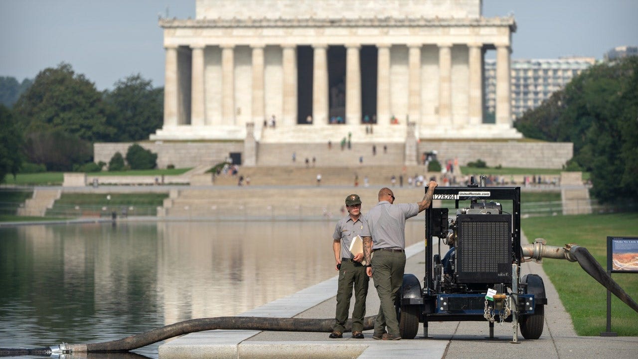 Lincoln Memorial Reflecting Pool drained again as Trump administration resumes repairs