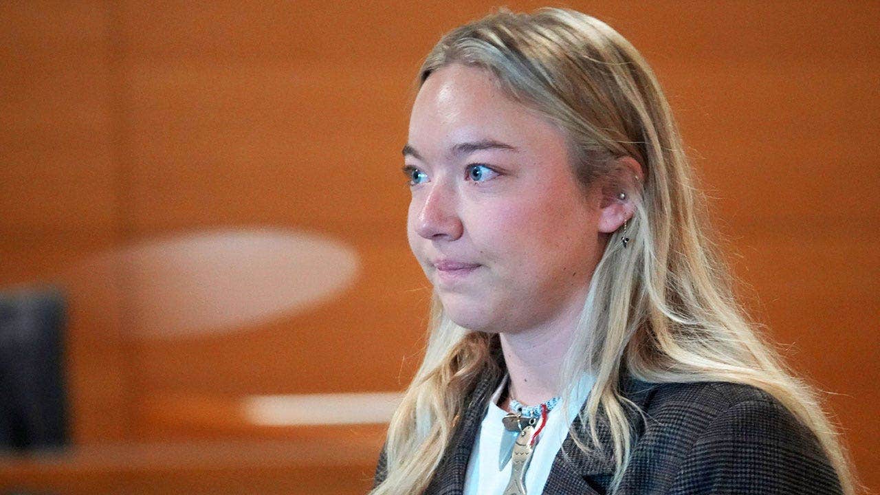 Slain dad’s daughter knew ‘Black Swan’ ex-ballerina shot him after one call: ‘She killed him, didn’t she?’ Slain dad’s daughter knew ‘Black Swan’ ex-ballerina shot him after one call: ‘She killed him, didn’t she?’