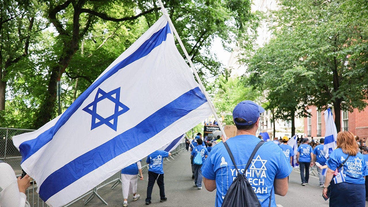 Reporter’s Notebook: The Republican-led vote that revealed Democrats’ new divide on Israel Reporter’s Notebook: The Republican-led vote that revealed Democrats’ new divide on Israel