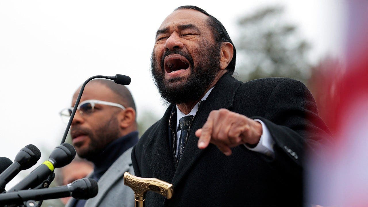 Al Green responds to July 4 question with renewed call to impeach Trump Al Green responds to July 4 question with renewed call to impeach Trump