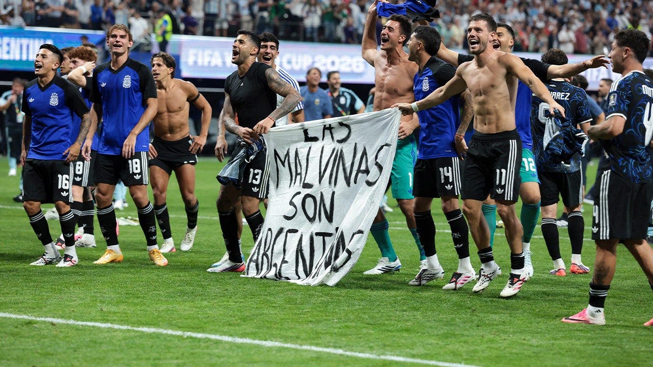 Argentina’s controversial World Cup banner got into the stadium by way of some dude’s underwear Argentina’s controversial World Cup banner got into the stadium by way of some dude’s underwear