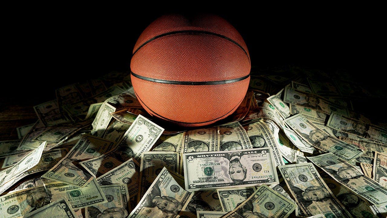Travel basketball parents cry foul as Ohio tournament admission price hits a shocking new high