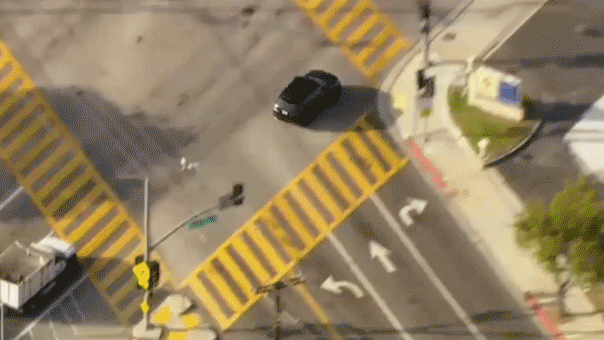 Detienen al sospechoso que huía tras una trepidante persecución en un Range Rover por todo el condado de Los