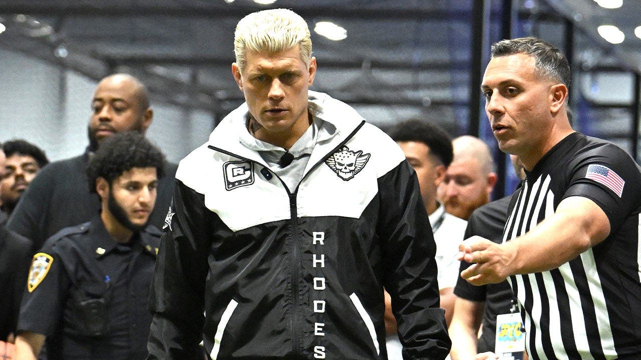Cody Rhodes' Placekicking Fail Goes Viral at Fanatics Fest