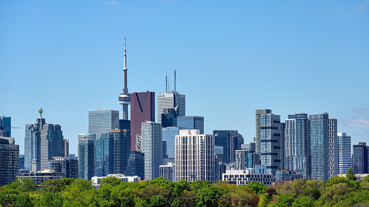 Toronto police investigate gunfire, vandalism targeting Jewish-owned bakery chain Toronto police investigate gunfire, vandalism targeting Jewish-owned bakery chain