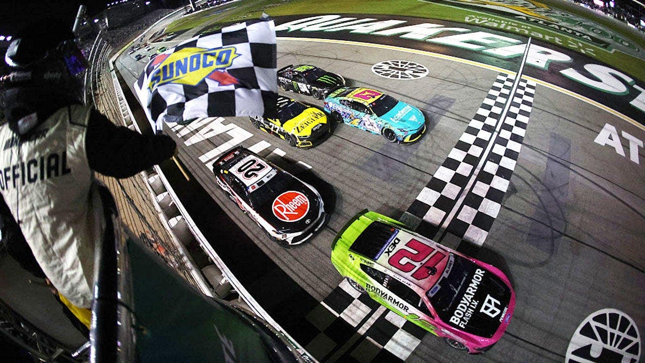 NASCAR’s most thrilling race of the year finished at 3 a.m., fans at home were screwed & angry Bubba Wallace NASCAR’s most thrilling race of the year finished at 3 a.m., fans at home were screwed & angry Bubba Wallace