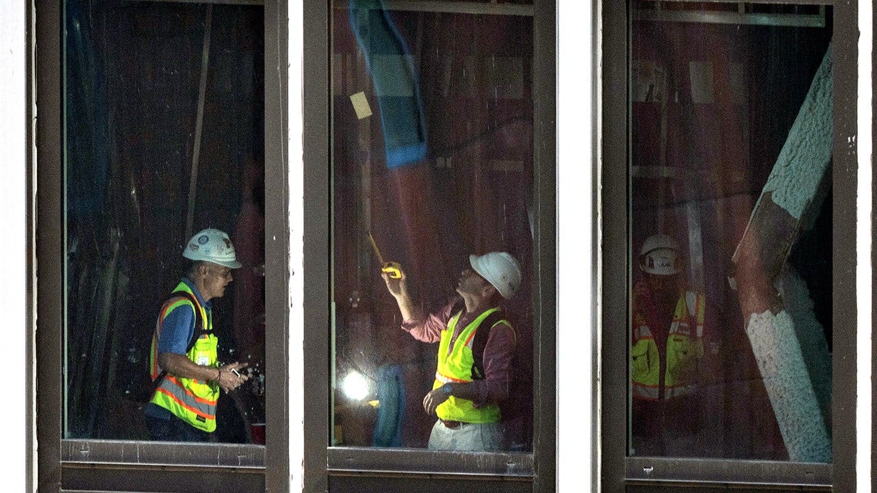 Manhattan building developer says collapse fears were overblown, calls buckling columns ‘localized situation’ Manhattan building developer says collapse fears were overblown, calls buckling columns ‘localized situation’
