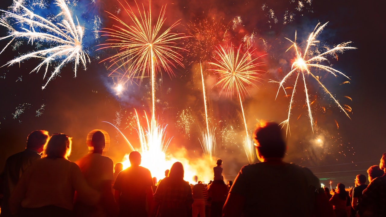 Fourth of July fireworks pose hidden health risk for certain Americans, experts warn Fourth of July fireworks pose hidden health risk for certain Americans, experts warn