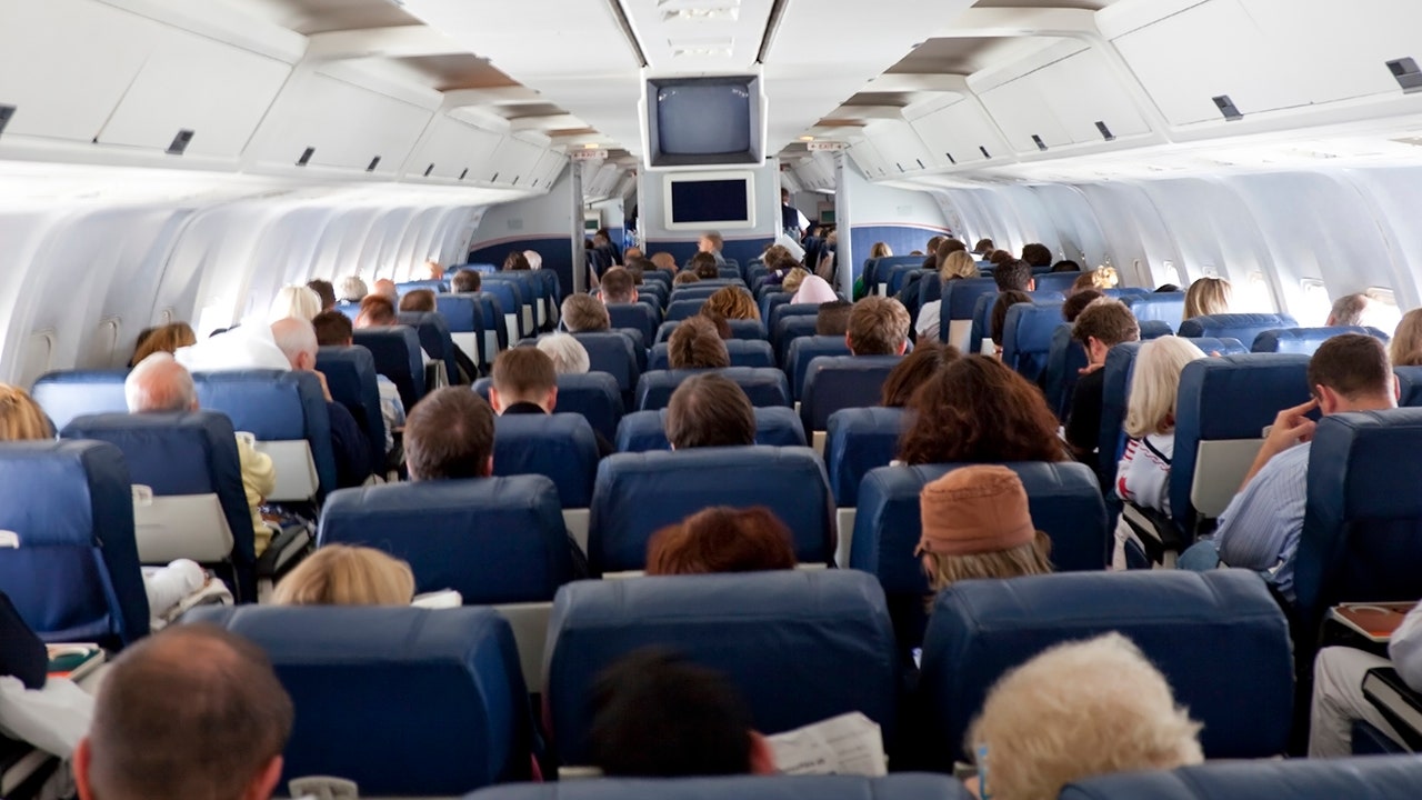 Co-pilot becomes sick midair as crew illness reports emerge after overnight layover Co-pilot becomes sick midair as crew illness reports emerge after overnight layover