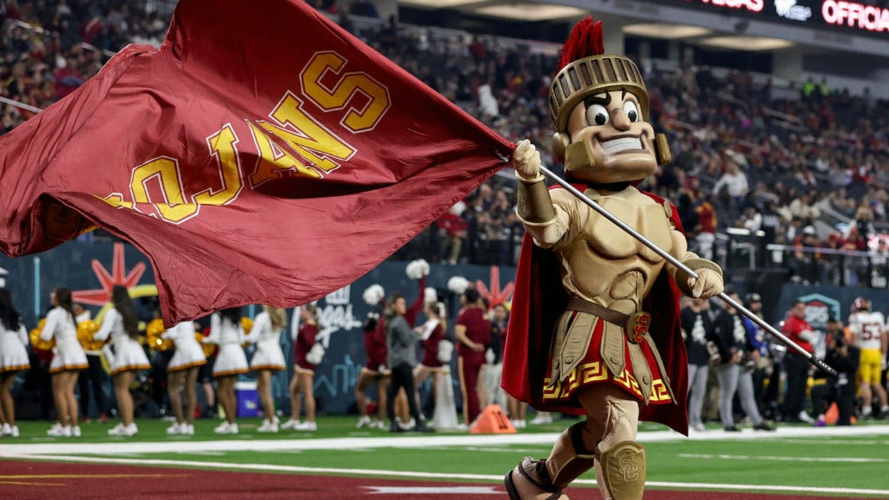 I am once again begging the folks in USC’s athletic department to study some Greek literature I am once again begging the folks in USC’s athletic department to study some Greek literature