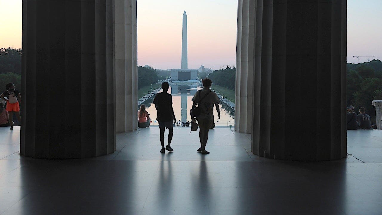 Trump shares news of ‘crytal clear’ Reflecting Pool, calls for vandalism suspect’s arrest Trump shares news of ‘crytal clear’ Reflecting Pool, calls for vandalism suspect’s arrest