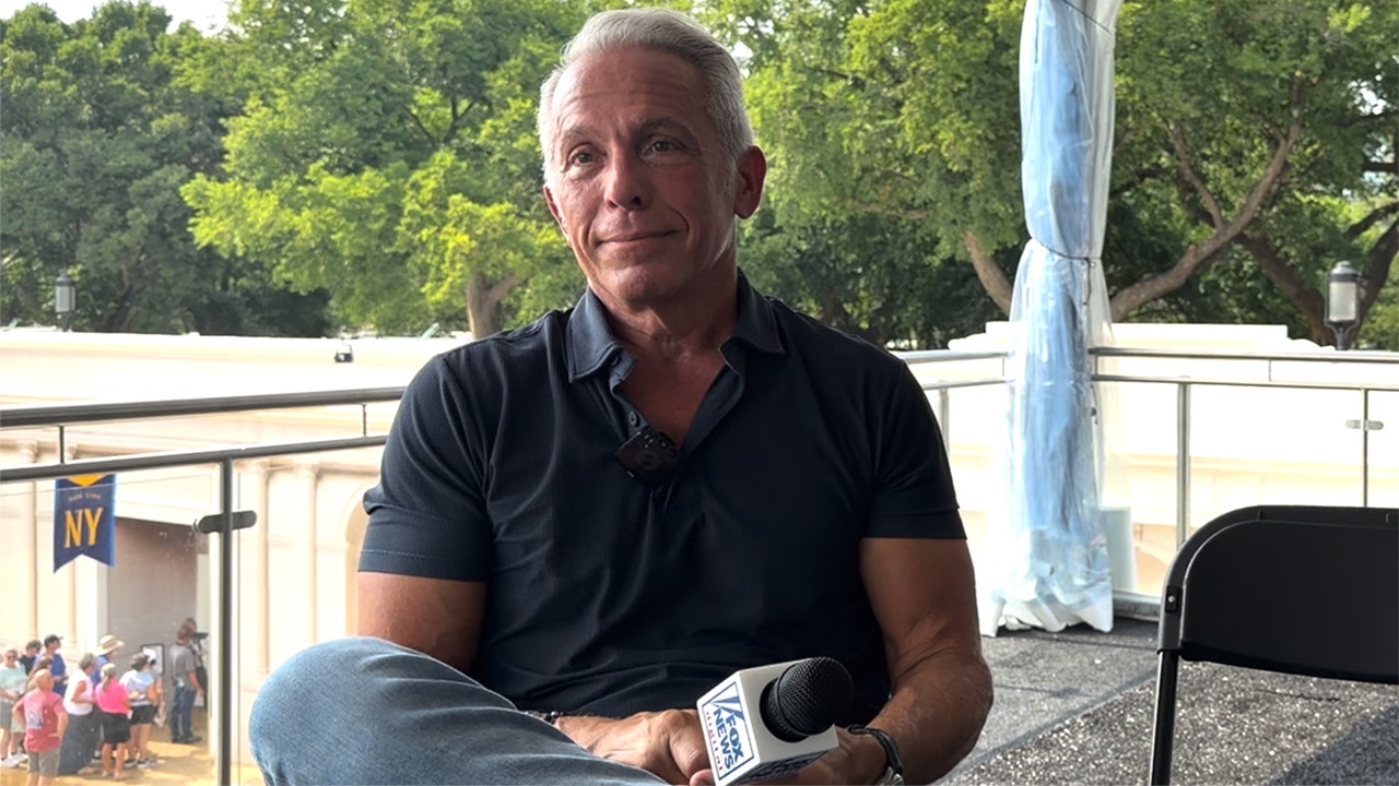 Geoffrey Zakarian says food deserts are not a barrier to healthy eating