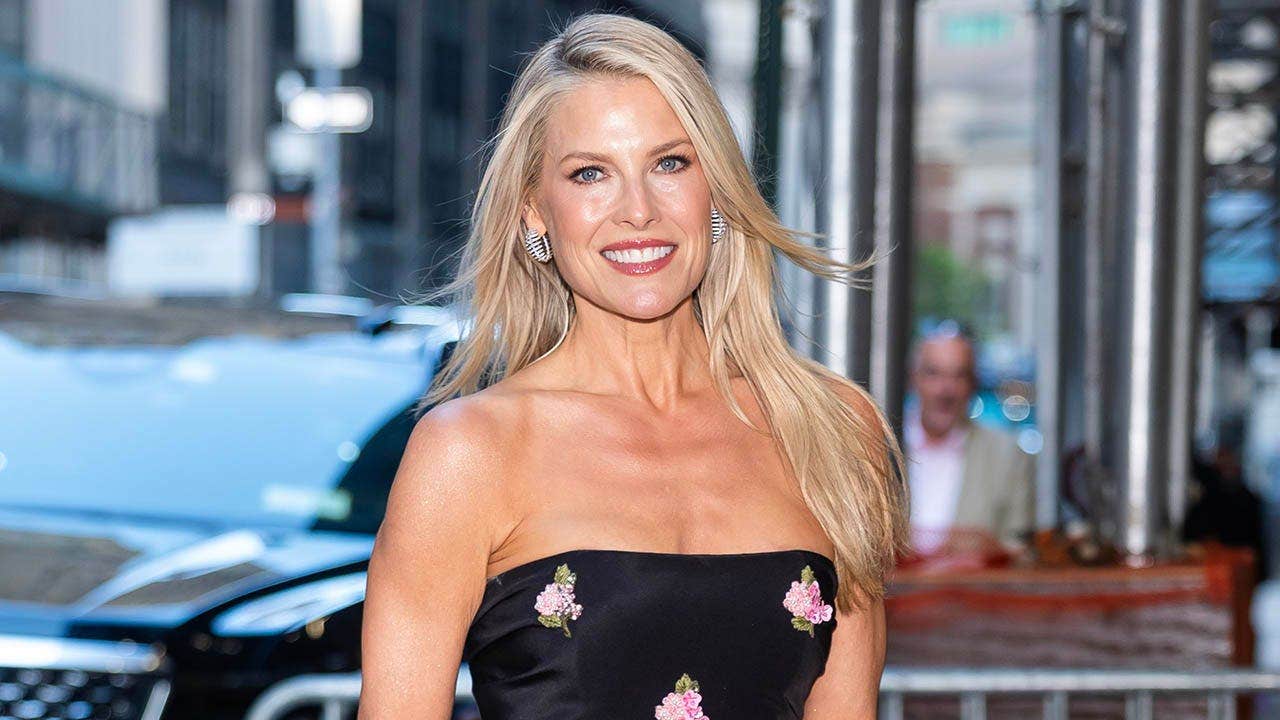 Landman’ star Ali Larter shows off her fit physique in barely-there bikinis during yacht vacation in Italy Landman’ star Ali Larter shows off her fit physique in barely-there bikinis during yacht vacation in Italy