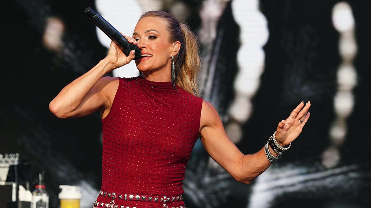 Carrie Underwood is back for SNF, Angel Reese celebrates Barbie Night & NFL WAGs are training-camp ready Carrie Underwood is back for SNF, Angel Reese celebrates Barbie Night & NFL WAGs are training-camp ready