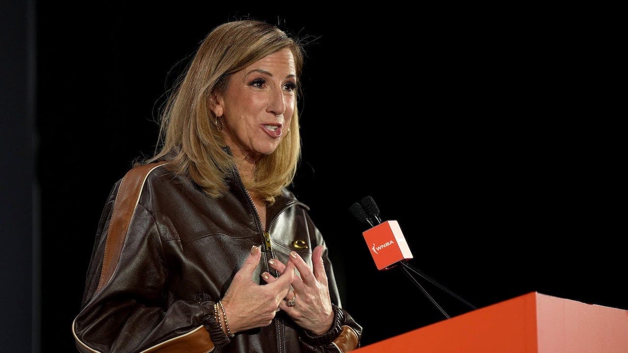 WNBA Commissioner Cathy Engelbert sends trans inclusion memo after Enes Freedom, Royce White announcements WNBA Commissioner Cathy Engelbert sends trans inclusion memo after Enes Freedom, Royce White announcements