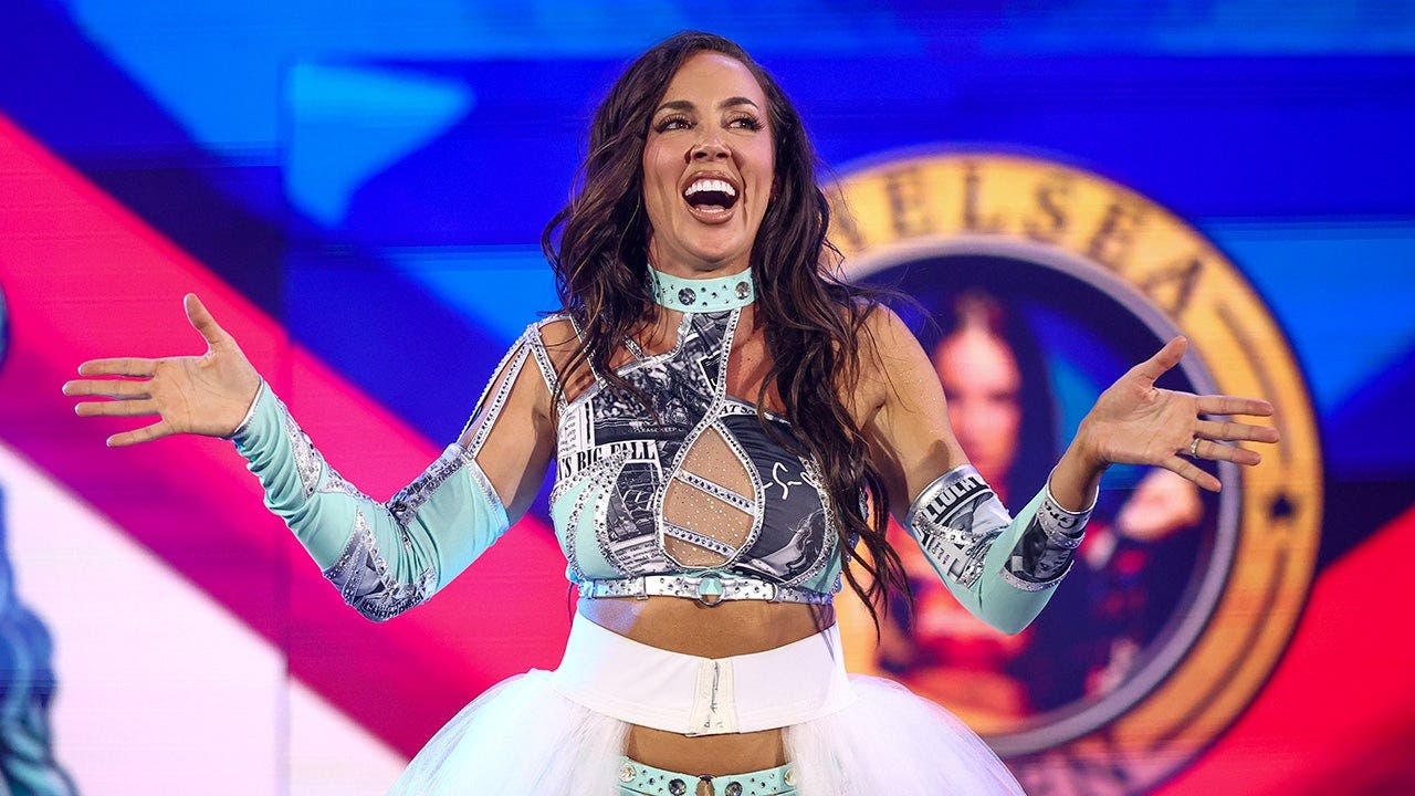 WWE's Chelsea Green dealt more bad luck, reveals broken orbital bone less than week after winning title