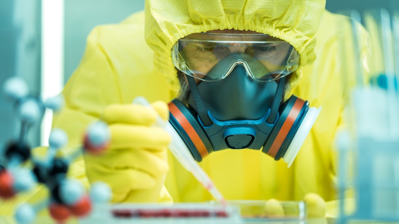 Deadly disease outbreak kills 2,000 as experts reveal what Americans should know Deadly disease outbreak kills 2,000 as experts reveal what Americans should know