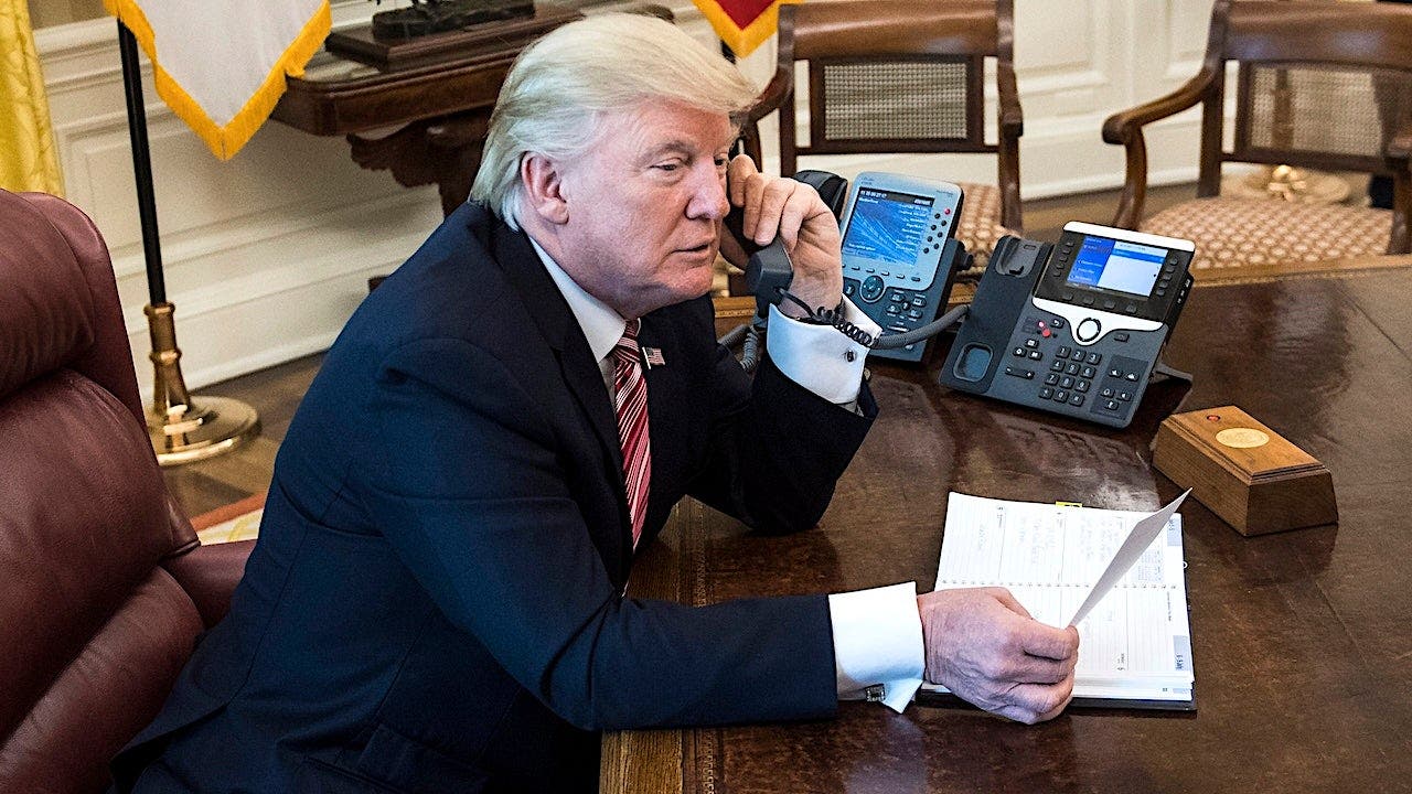 Trump confirms IRGC backchannel, but calls for Iran’s ‘white flag of surrender’ Trump confirms IRGC backchannel, but calls for Iran’s ‘white flag of surrender’