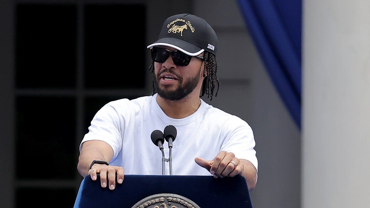 Knicks star Jalen Brunson is a man of the people, reveals the one thing he can’t live without Knicks star Jalen Brunson is a man of the people, reveals the one thing he can’t live without