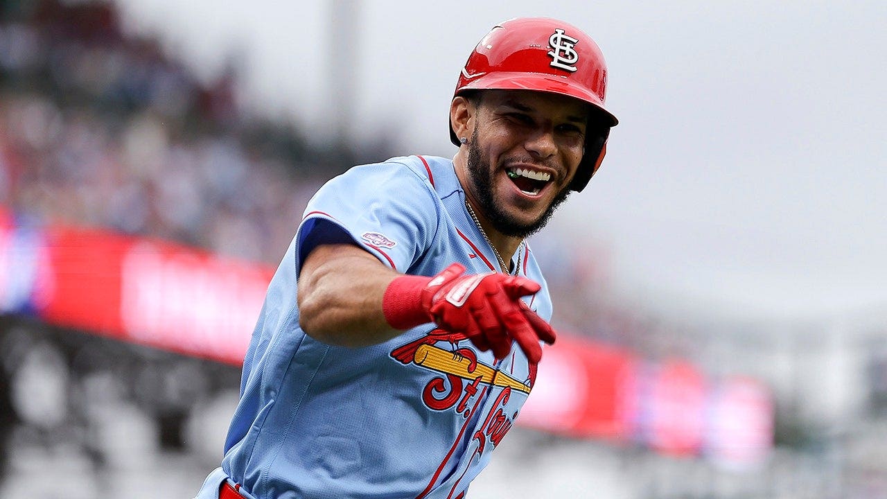 Cardinals rookie makes MLB history by hitting a home run in each of his first three career plate appearances Cardinals rookie makes MLB history by hitting a home run in each of his first three career plate appearances