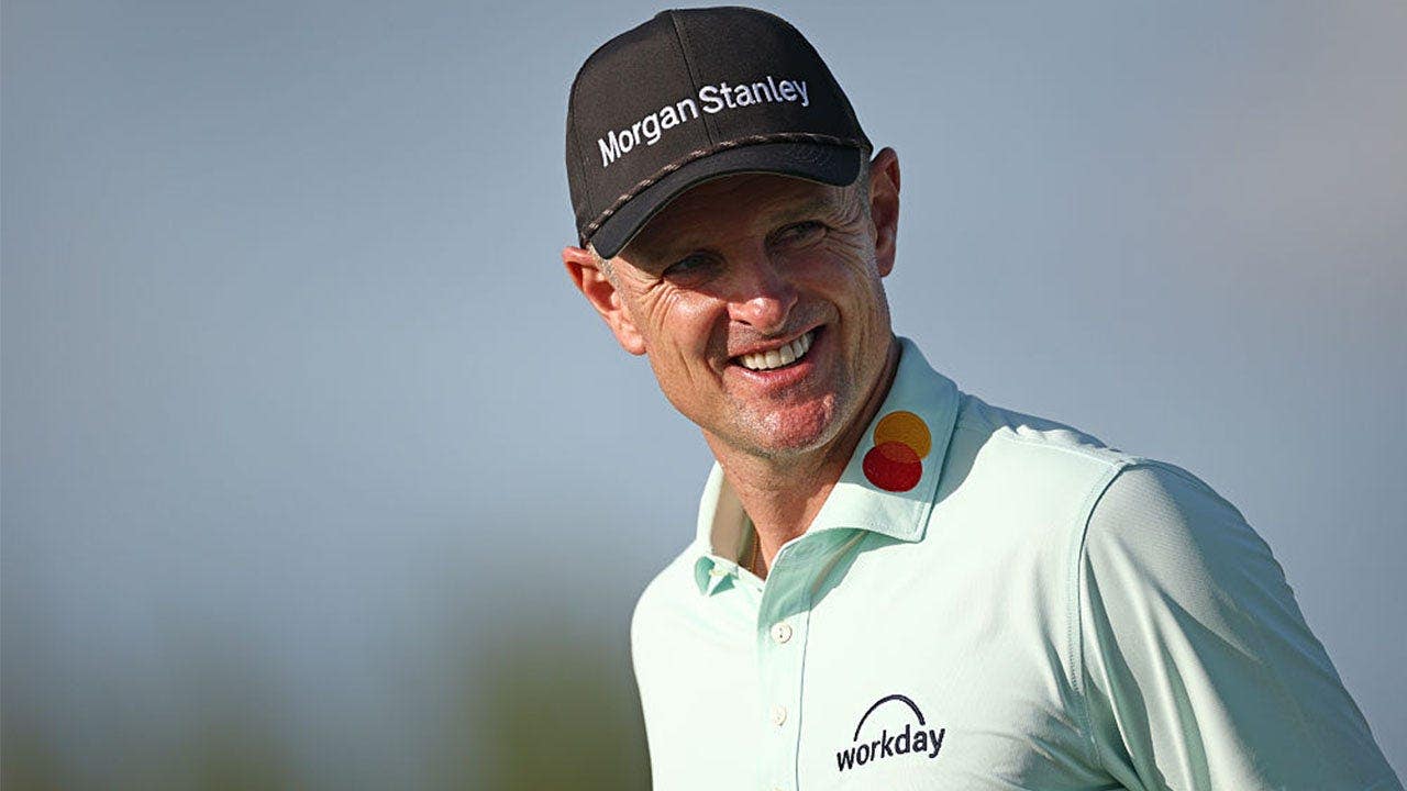 Justin Rose slam dunks hole-in-one during final round of Tour Championship on extremely difficult Par 3 Justin Rose slam dunks hole-in-one during final round of Tour Championship on extremely difficult Par 3