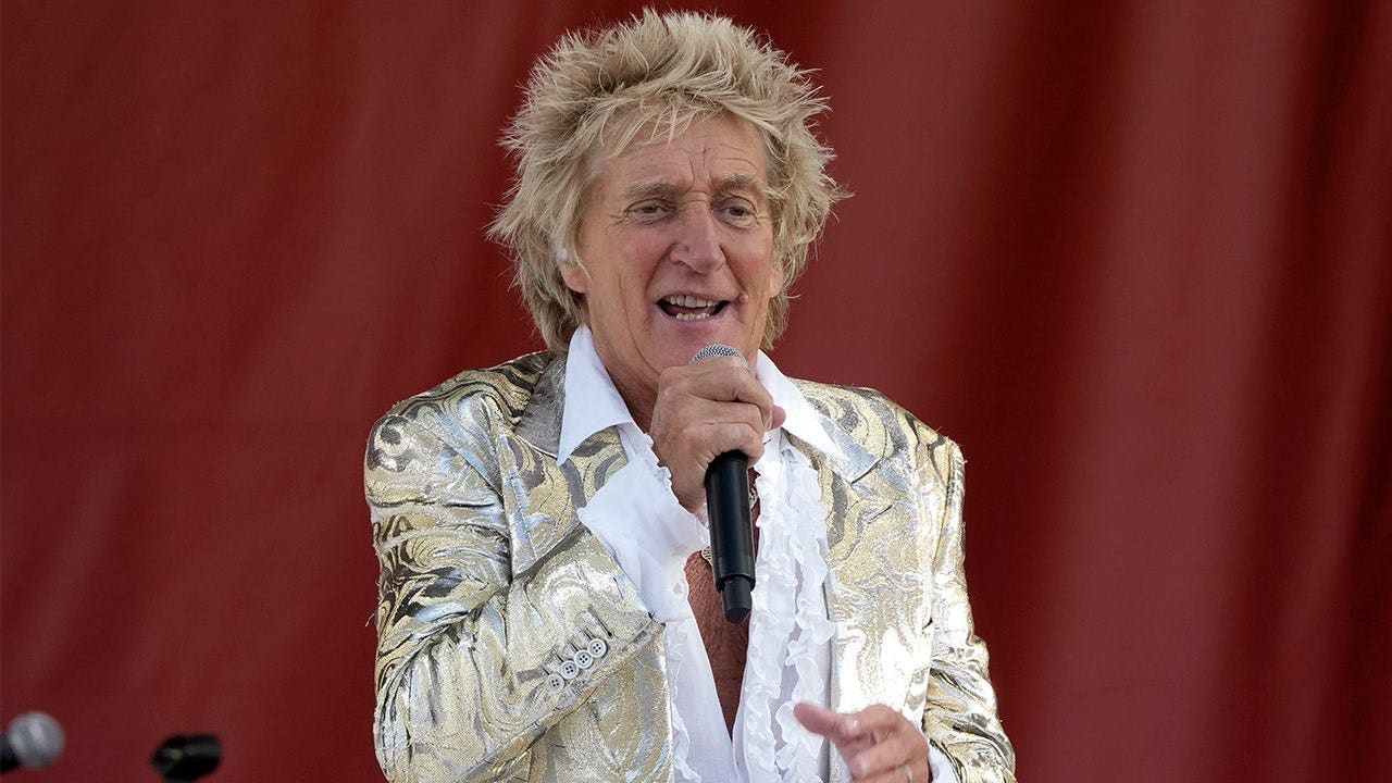 Rod Stewart postpones concert due to ‘minor medical procedure’ on One Last Time tour Rod Stewart postpones concert due to ‘minor medical procedure’ on One Last Time tour