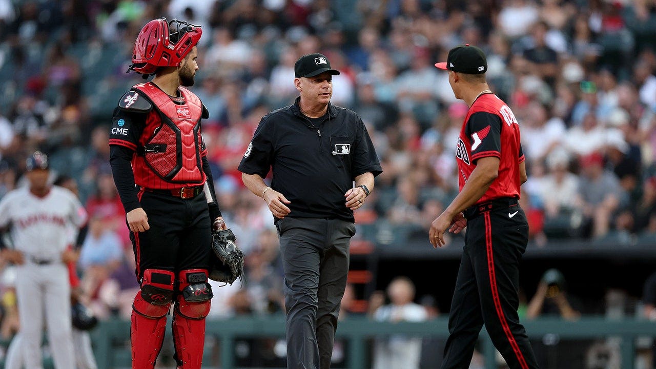 White Sox manager Will Venable forgets key rule in inexplicable blunder, costs team in loss White Sox manager Will Venable forgets key rule in inexplicable blunder, costs team in loss