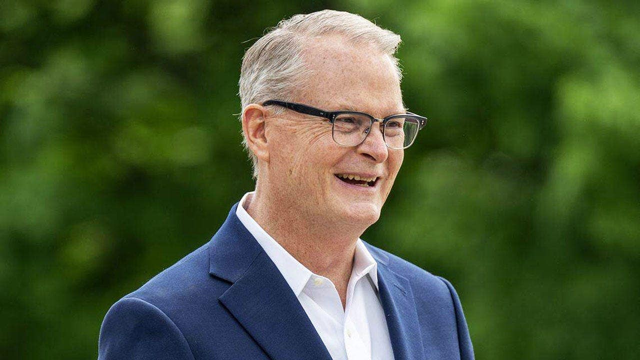 Kansas Senate candidate Adam Hamilton tells Harris to stay out of his race