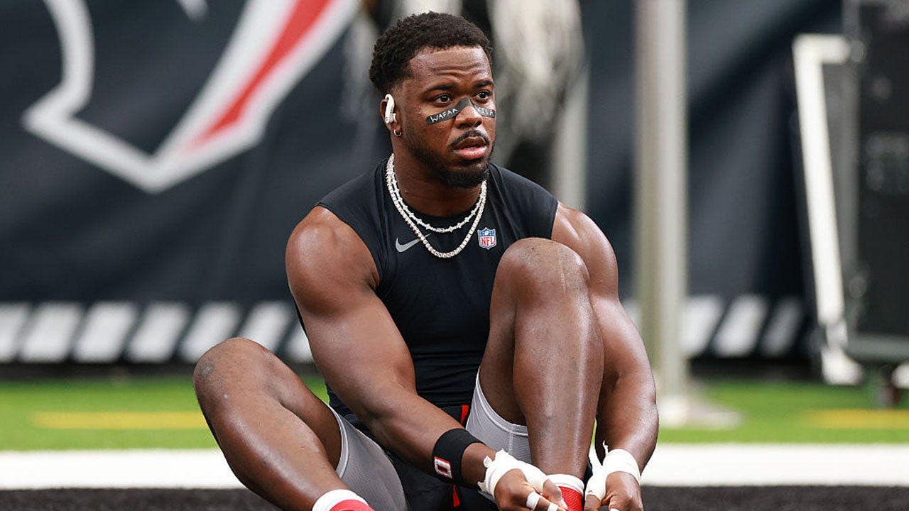 NFL told Azeez Al-Shaair he'd be pulled from Texans game over pro-Palestinian eyeblack message